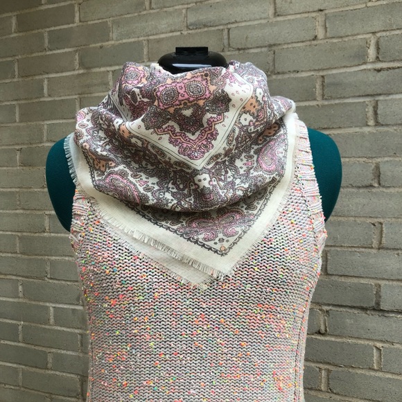 The Specialty House Inc Scarf - Picture 7 of 10